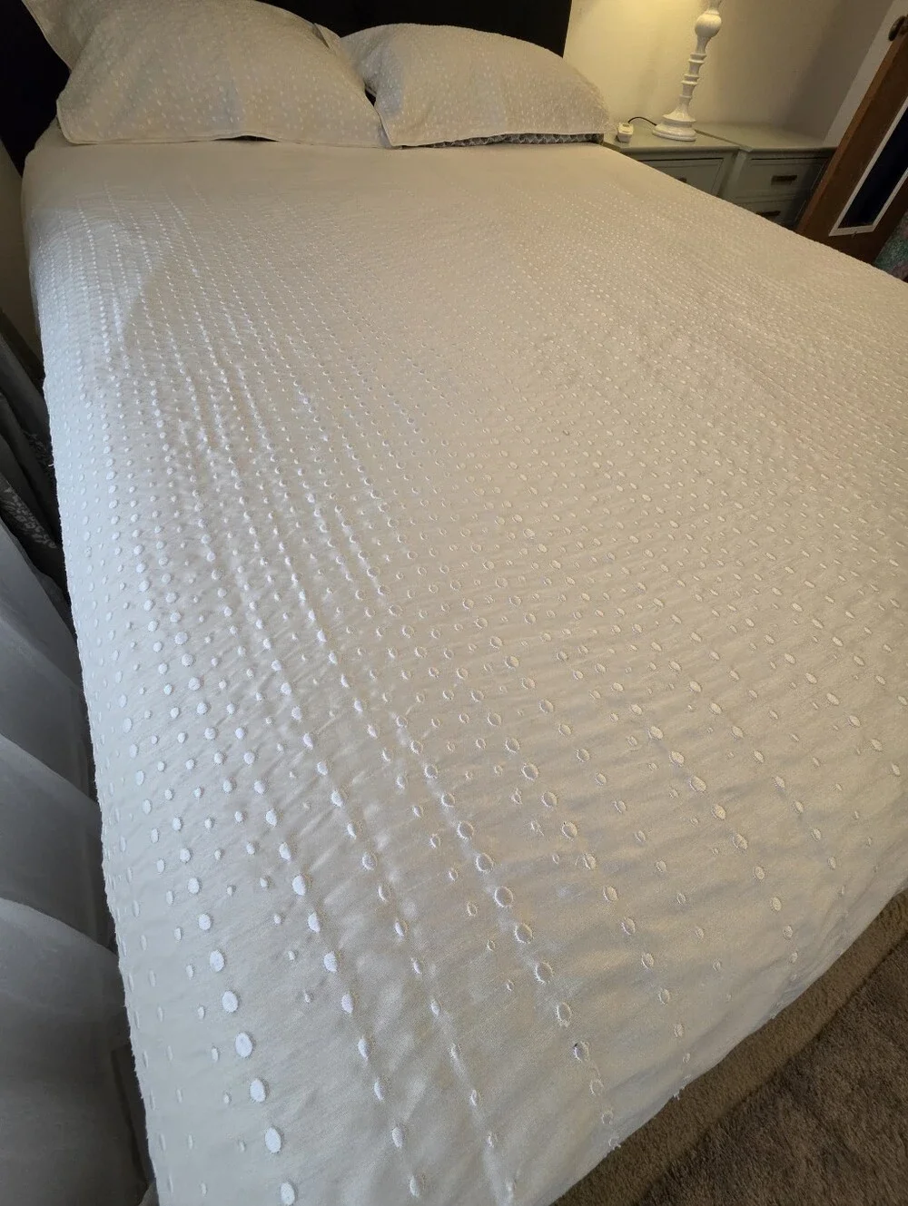 3 Piece Hotel Collection Ivory Dot Embroidered Duvet Cover & Shams QUEEN